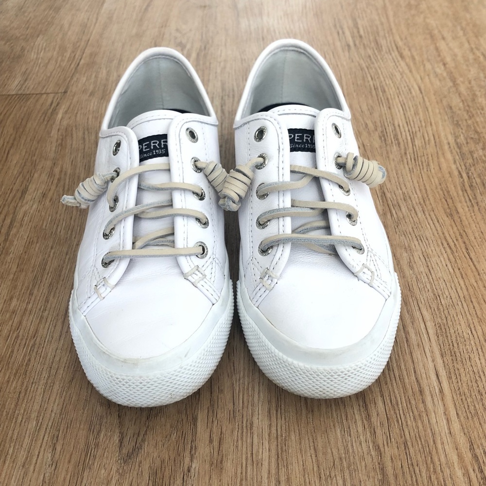 Women’s leather Sperrys